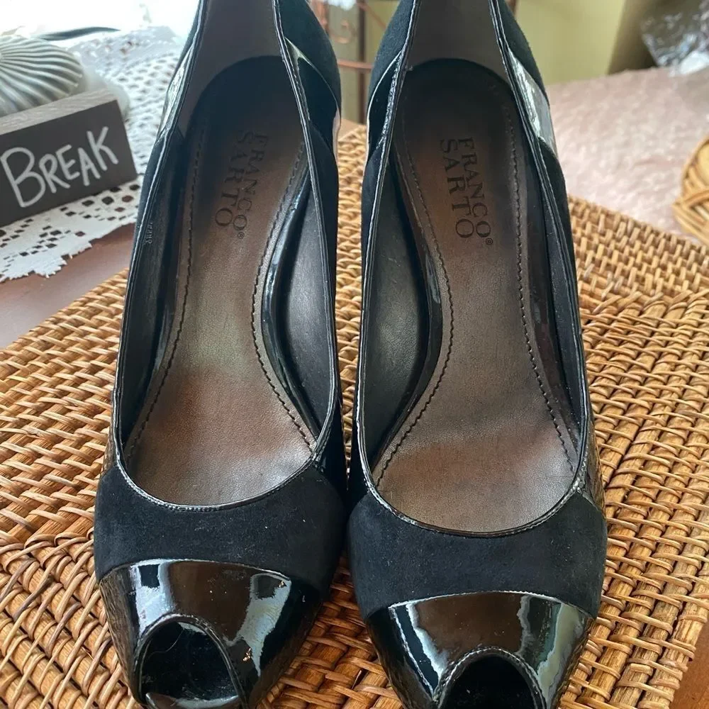 Gorgeous Franco Sarto Suede/Patent Leather Pumps